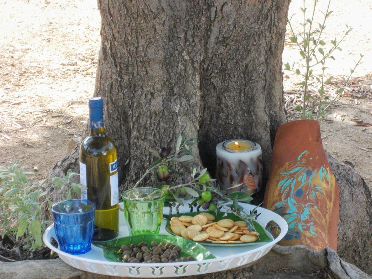 Nyfes Traditional Boutique Frosyni Skyros Buitenkant foto