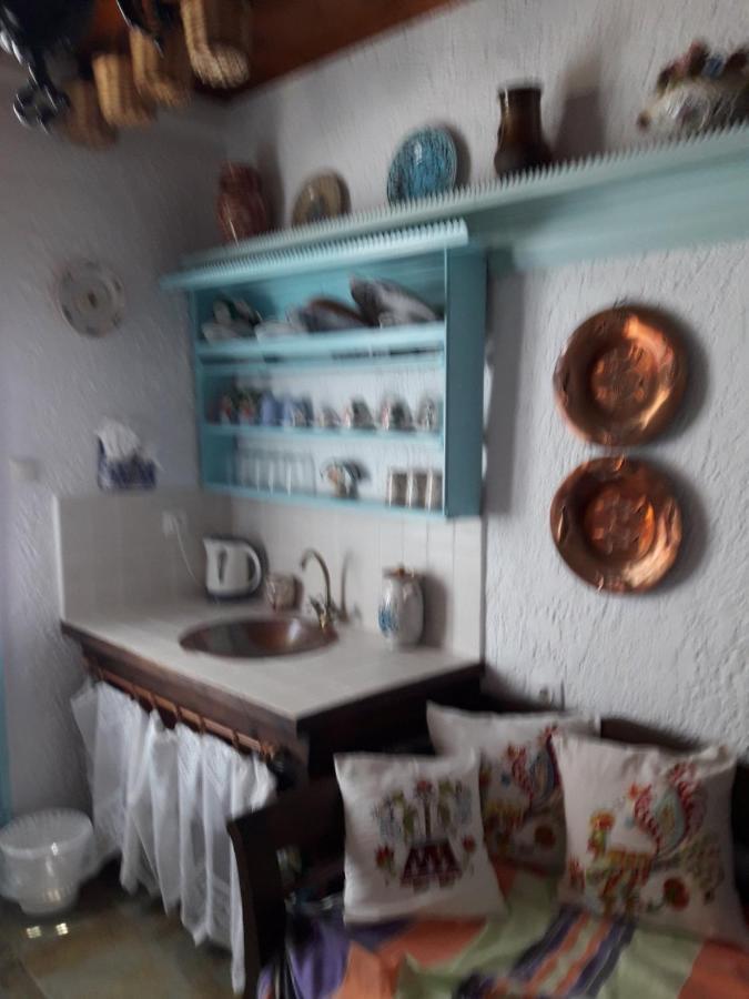 Nyfes Traditional Boutique Frosyni Skyros Buitenkant foto